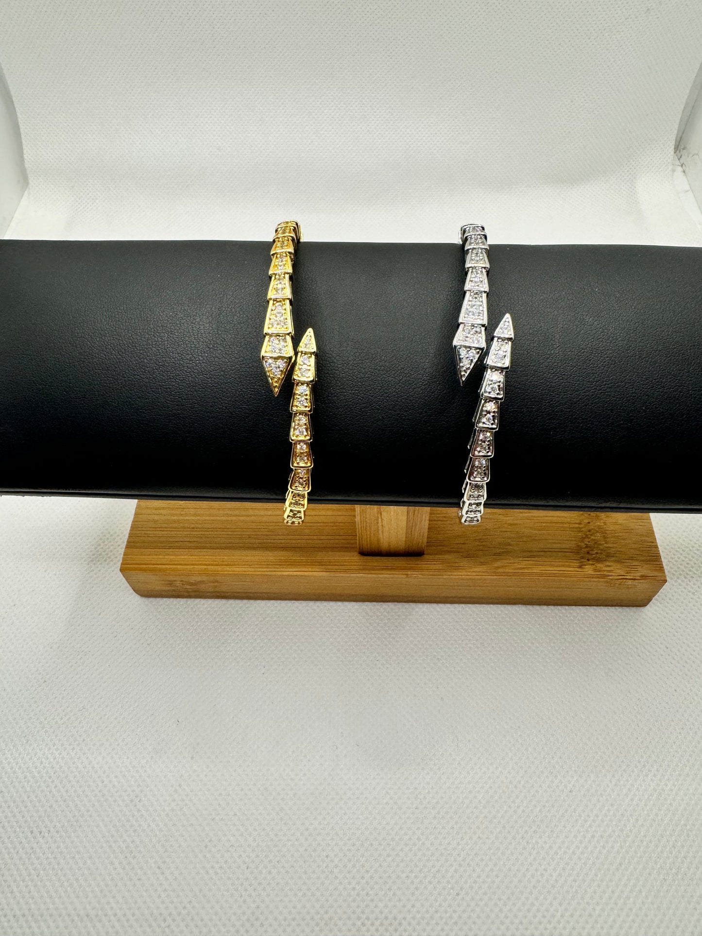 Bracciale rigido