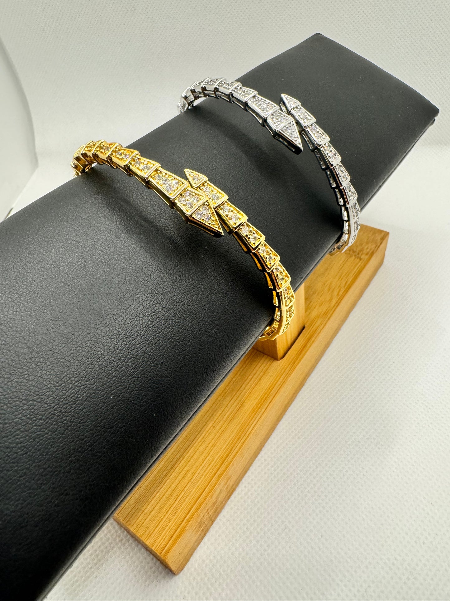 Bracciale rigido