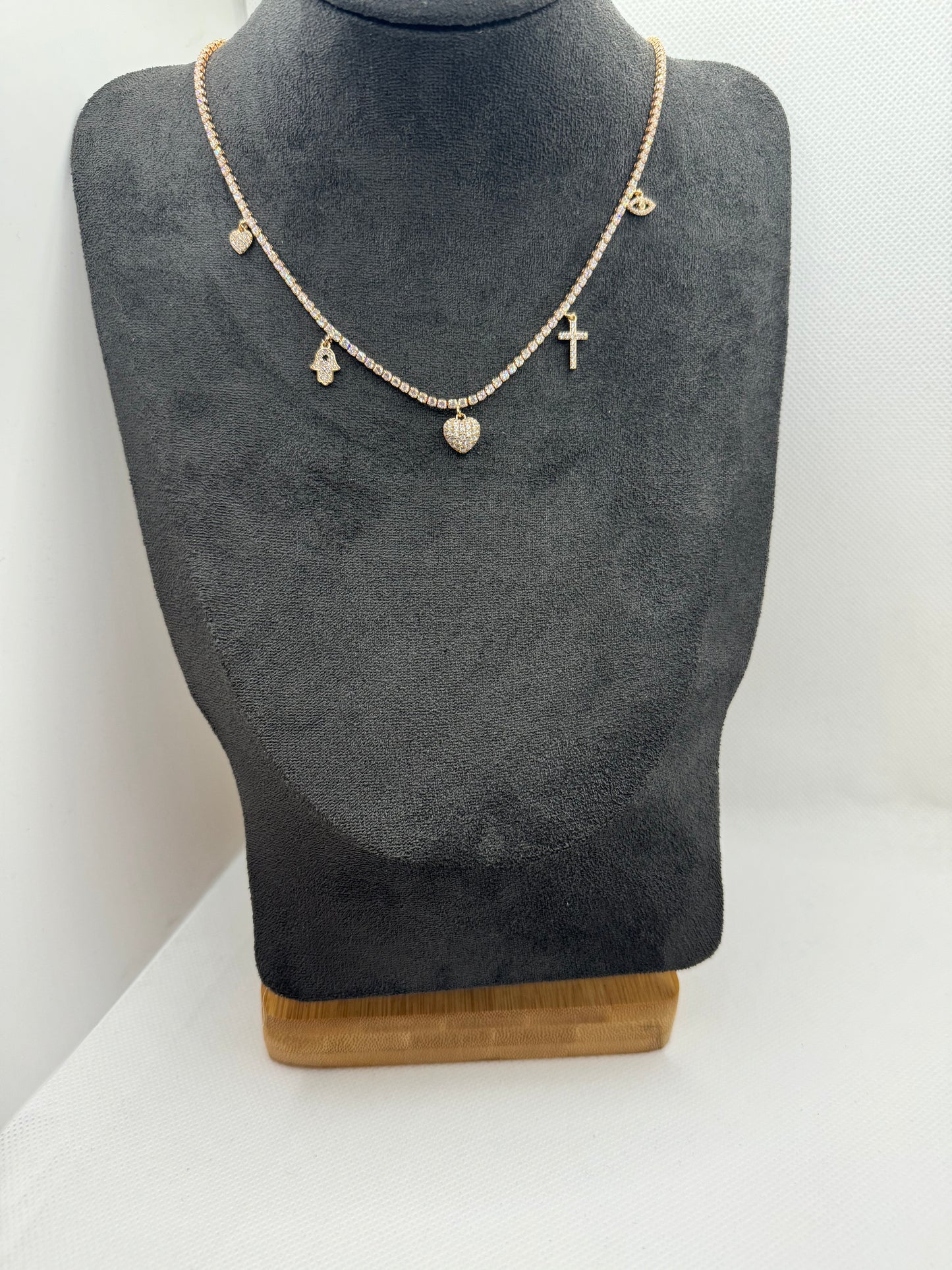 Collana con ciondoli