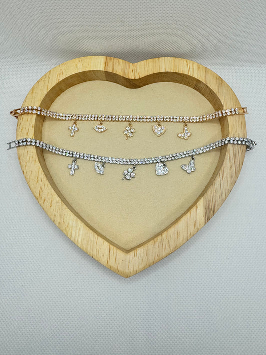 Bracciale con ciondoli