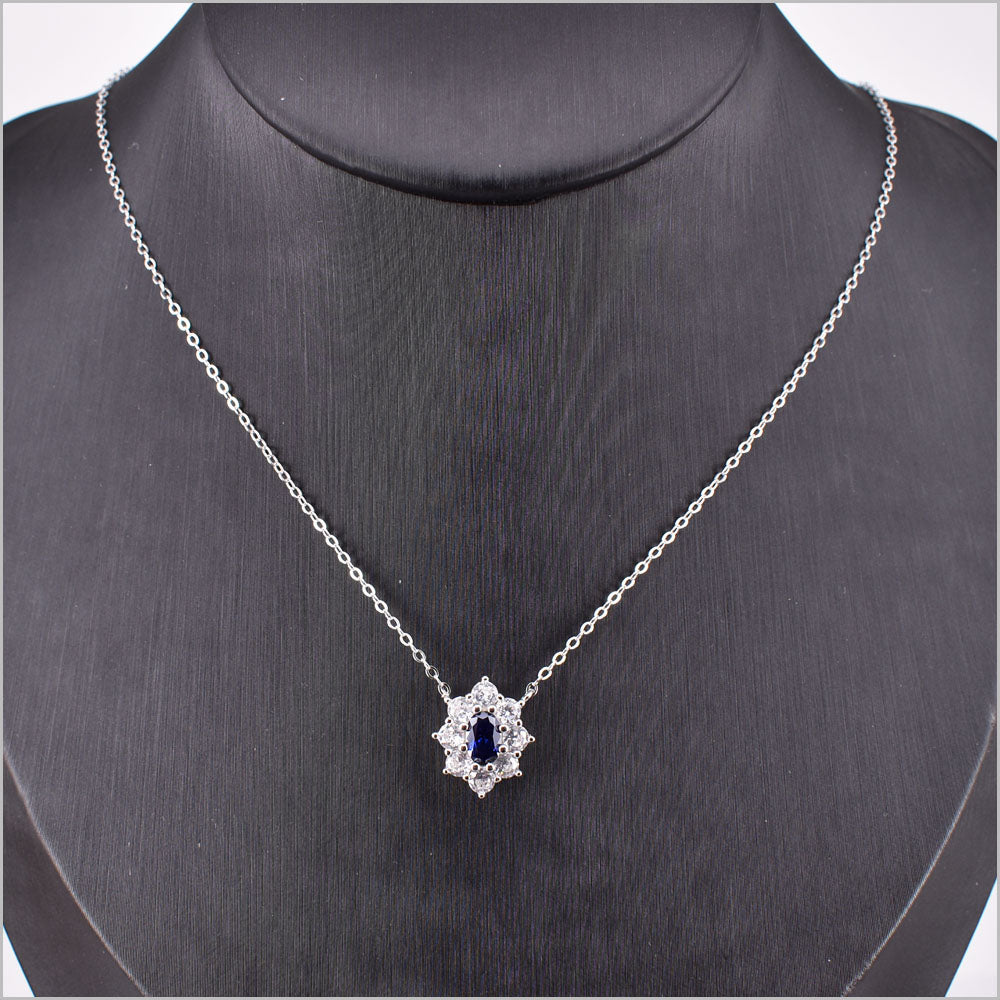 Collana regolabile in argento 925 con ciondolo zirconato