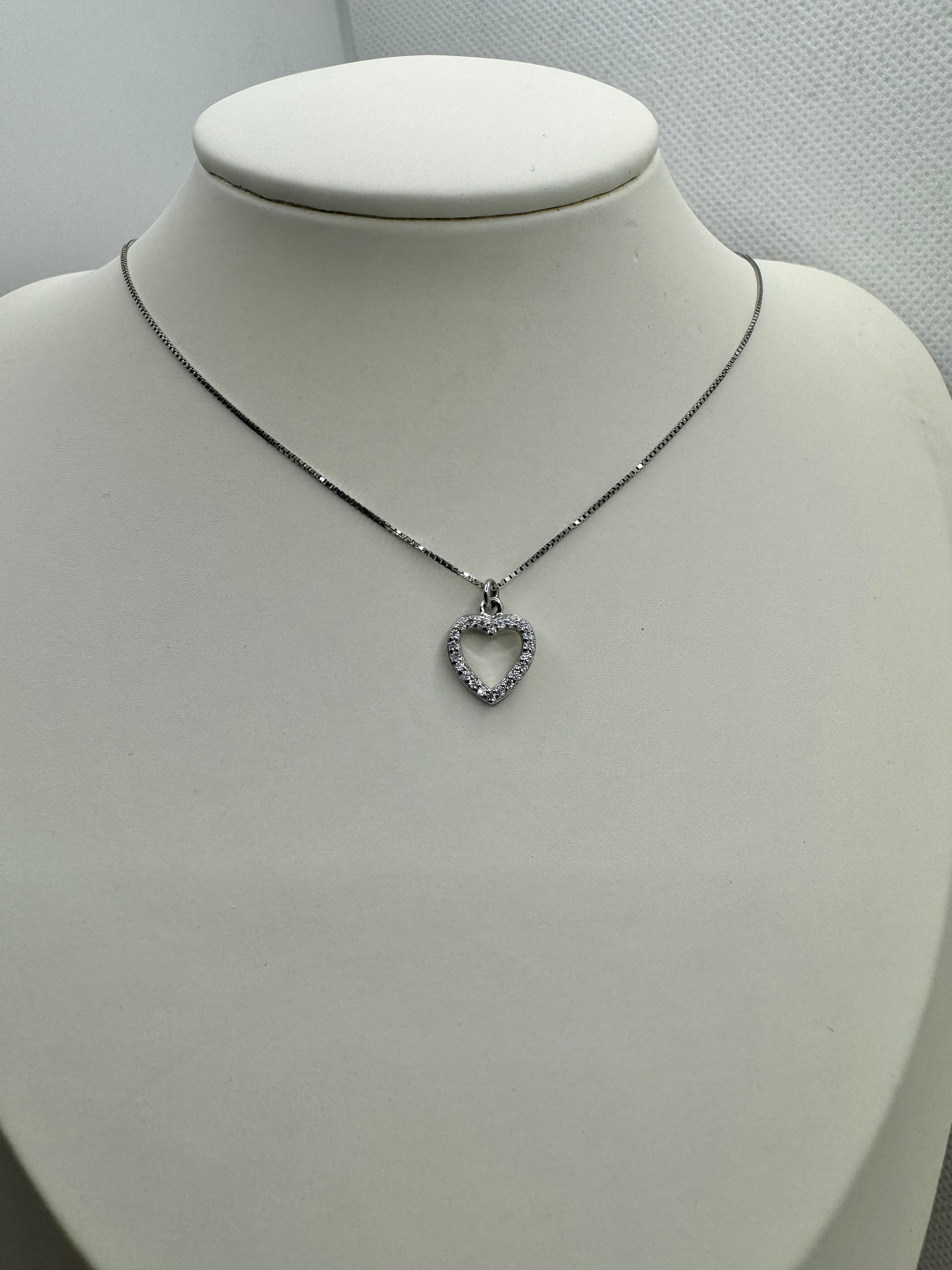Collana cuore vuoto